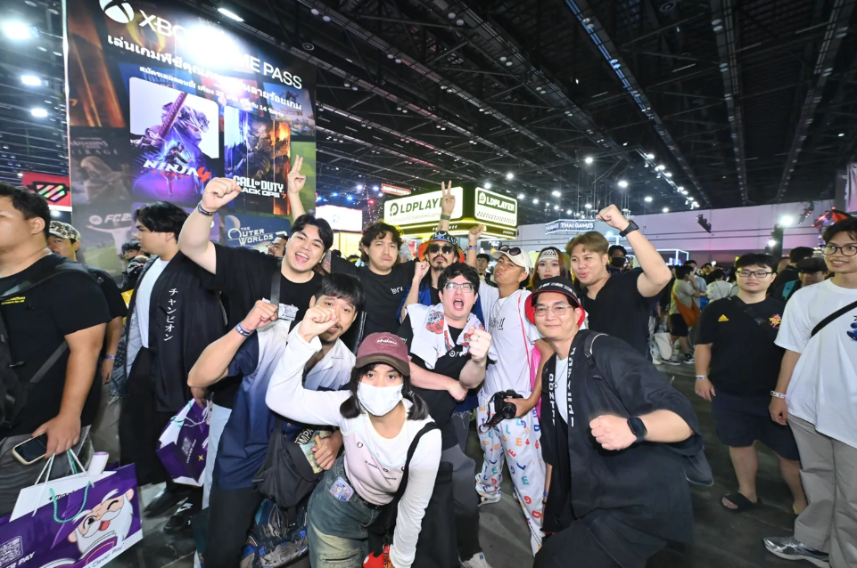 一场属于全球玩家的狂欢,让“游戏的世界”在曼谷彻底爆发!(图3) 一场属于全球玩家的狂欢,让“游戏的世界”在曼谷彻底爆发!(图3)